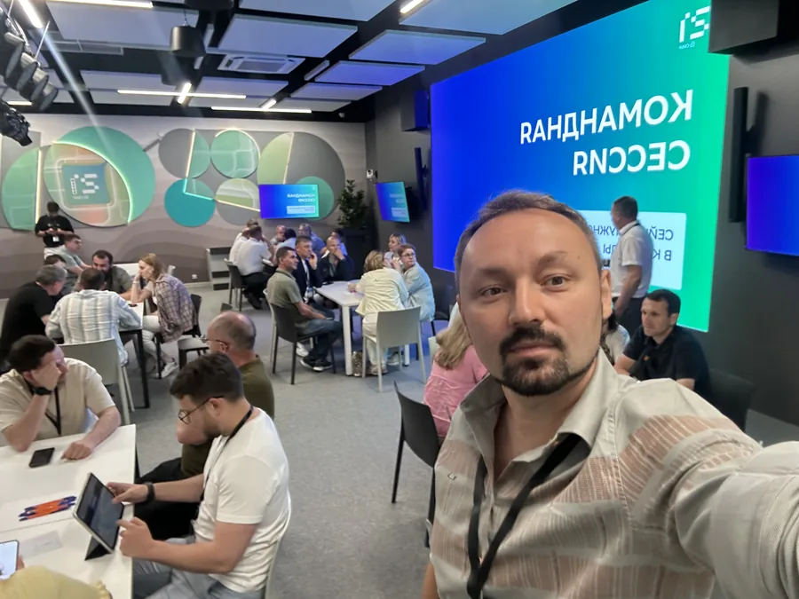 Руслан ГРОМОВ проводит обучение Правительства Ставропольского края